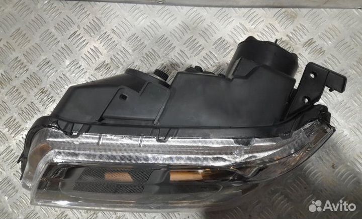 Фара левая Suzuki grand Vitara Ксенон