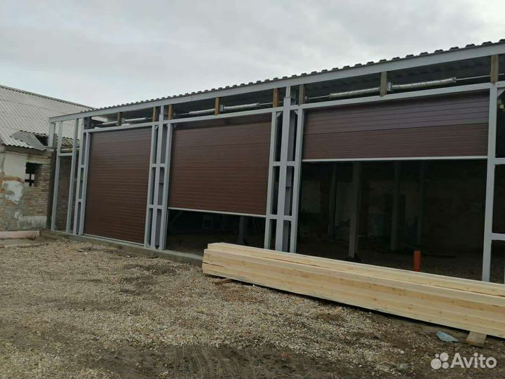 Секционные ворота