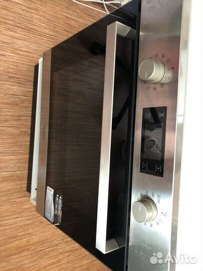 Духовка электрическая встраиваемая бу