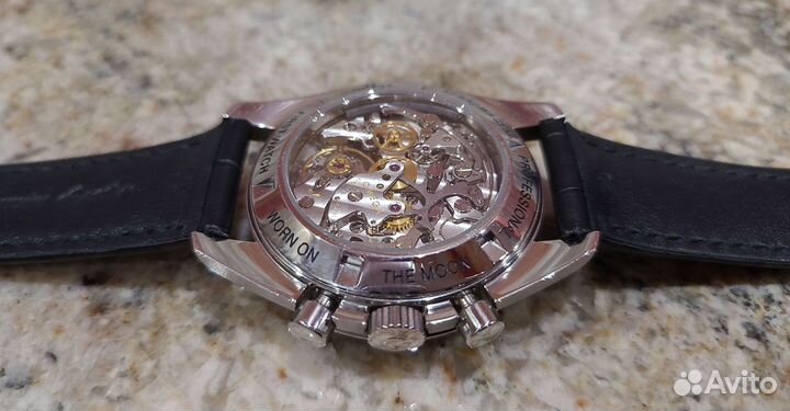 Часы Omega Speedmaster Moonwatch Professional