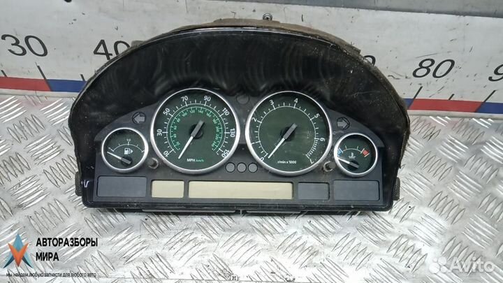 Щиток приборов (приборная панель) Land Rover
