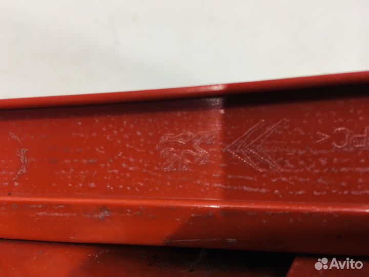 Фонарь задний правый peugeot 107