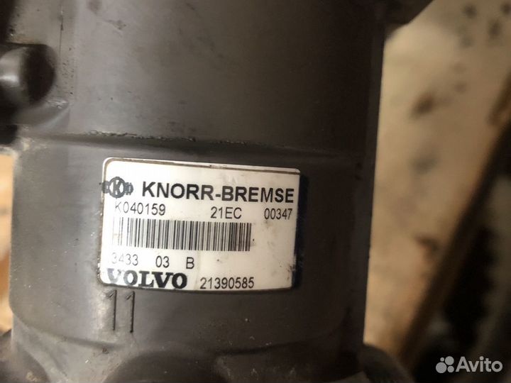 Кран Volvo 21390585