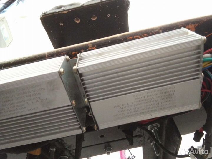 Детский трехколесный электрический самокат