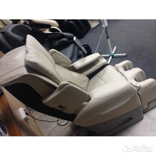 Массажное кресло Fujiiryoki EC-3700