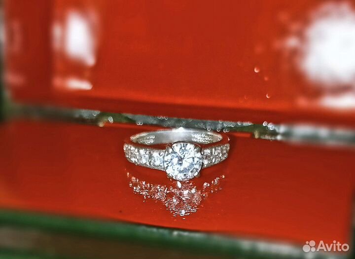 Серебряное кольцо