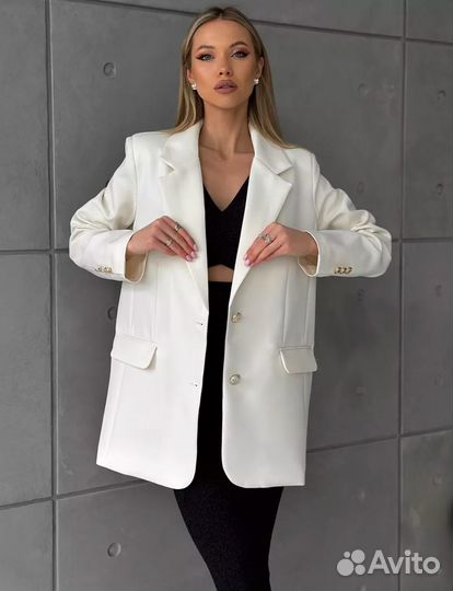 Пиджак молочный 44 свободный крой