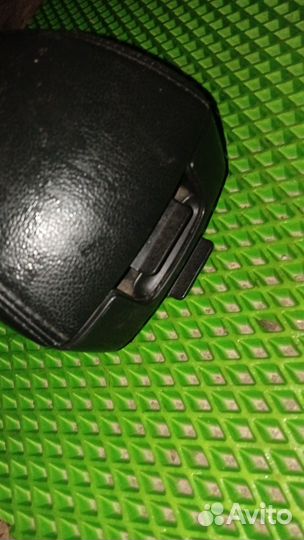 Подлокотник кожа Nissan Primera P11