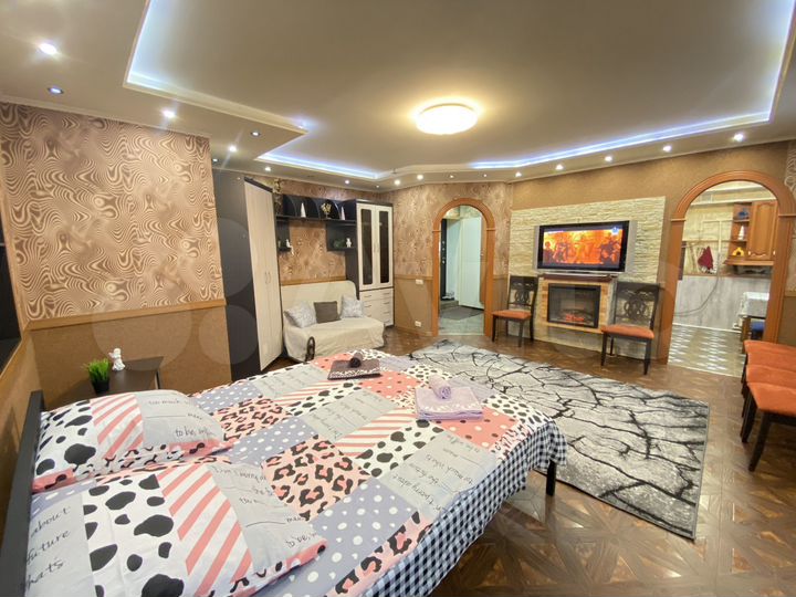 1-к. квартира, 42 м², 1/4 эт.