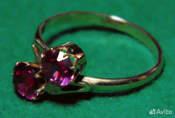 Золотое кольцо женское