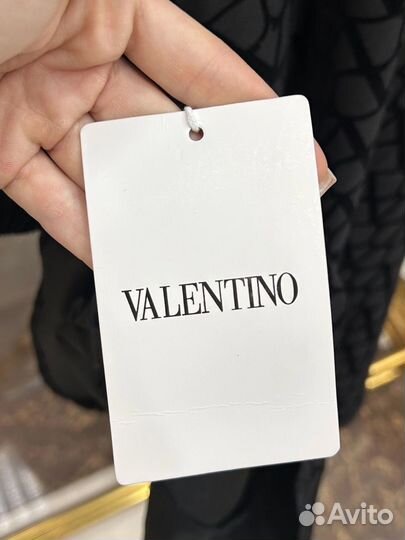 Бархатное платье Valentino