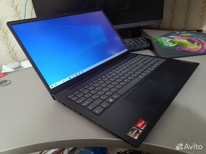 Lenovo: 15.6Fhd Ryzen 5:12x4ghz RxVega7, 20gb, Ssd
