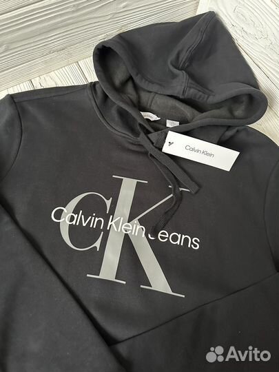 Оригинальное худи Calvin klein