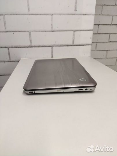 Игровой ноутбук HP (3 ядра, 1Gb видеокарта)