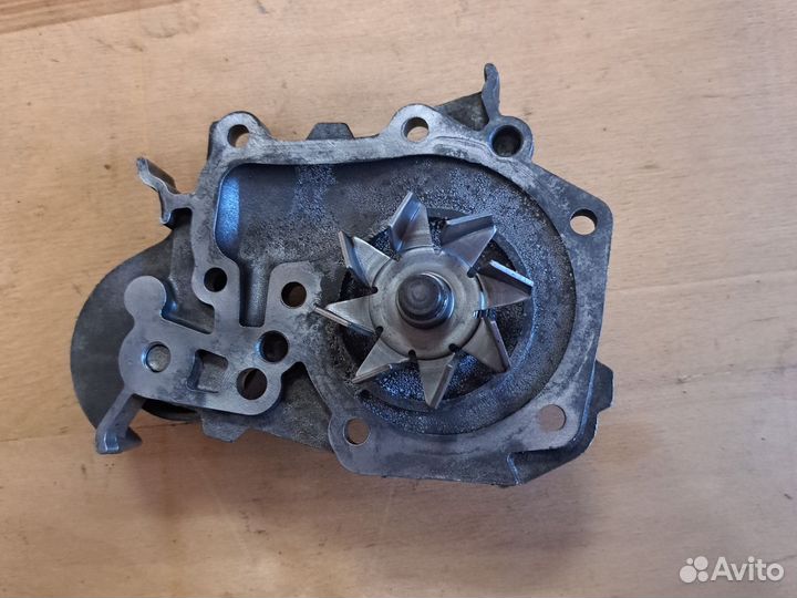Помпа насос водяное renault symbol 1,4