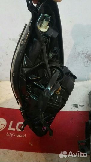 Фара тойота витз 2005-2009г правая левая