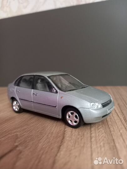 Модель 1:43 LADA kalina