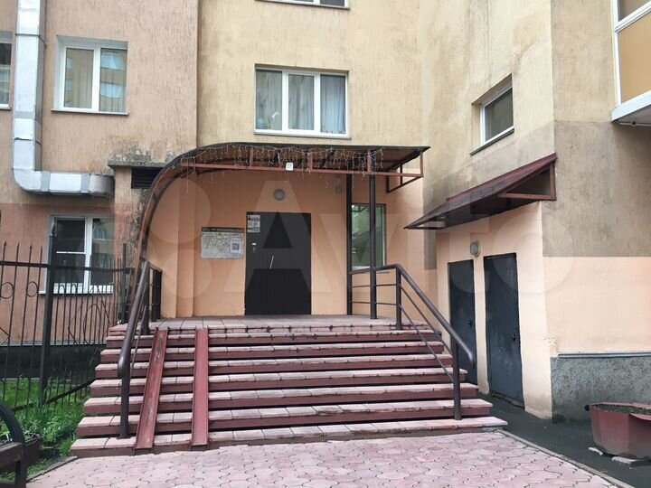 2-к. квартира, 74 м², 9/9 эт.