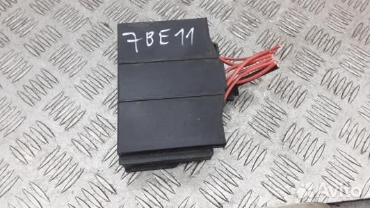 Блок предохранителей opel meriva A (7BE11M102)