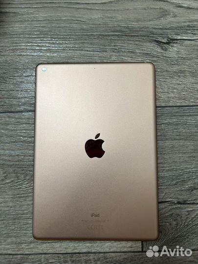Планшет Apple iPad 10.2