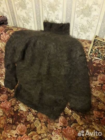 Свитер с горлом