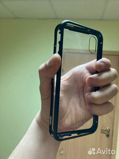 Чехол на iPhone