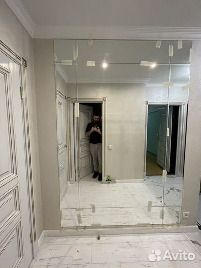 Зеркальное панно на стену