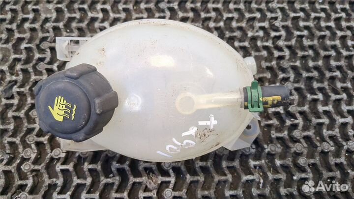 Бачок расширительный Dacia Duster, 2014