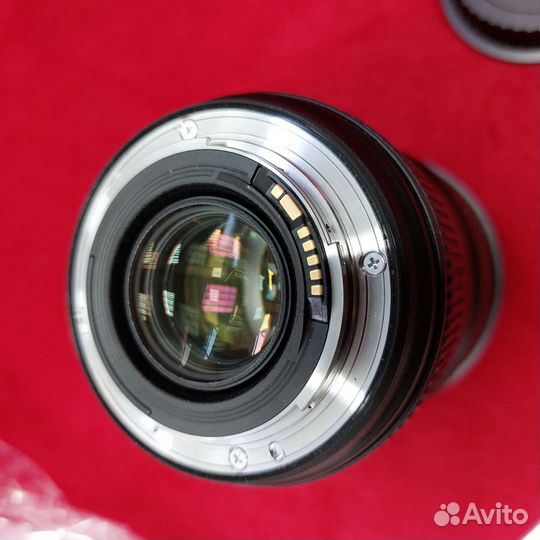 Объектив Canon EF 24-70mm f/2.8L II USM