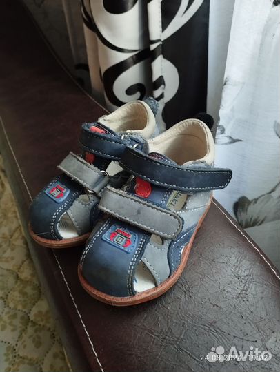 Сандали детские 19 р