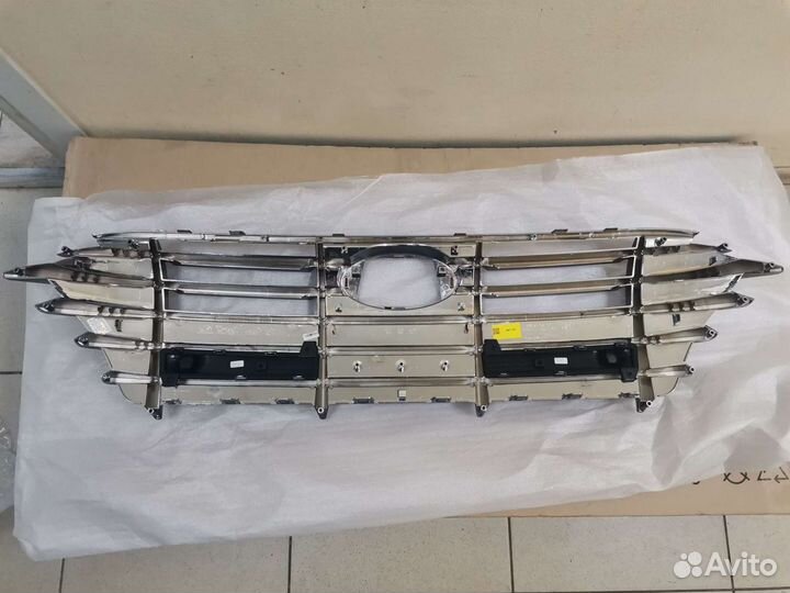 Решетка радиатора Hyundai Sonata 8 новая оригинал