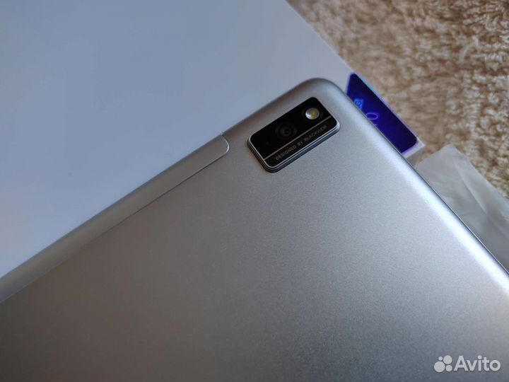 Планшет 10 дюймов 4/64 полный комплект