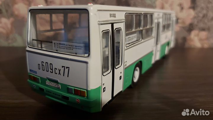 Mодель автобусa Ikarus-260.06 в масштабе 1.43