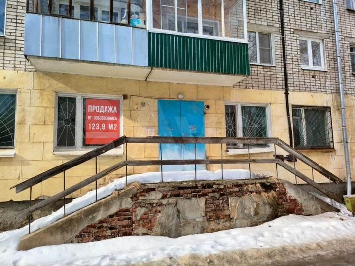 Продам помещение свободного назначения, 381.3 м²