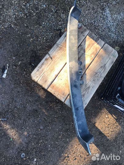 Нижняя часть решётки радиатора hyundai starex 1