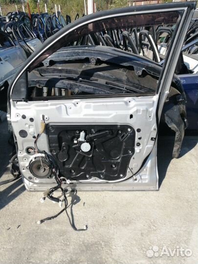 Дверь передняя правая Nissan X-Trail T31