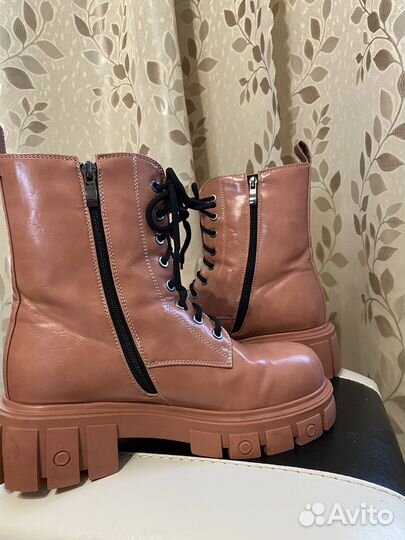 Ботинки женские 39 размер
