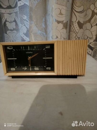 Настольные часы