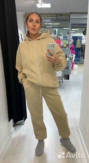 Костюм спортивный