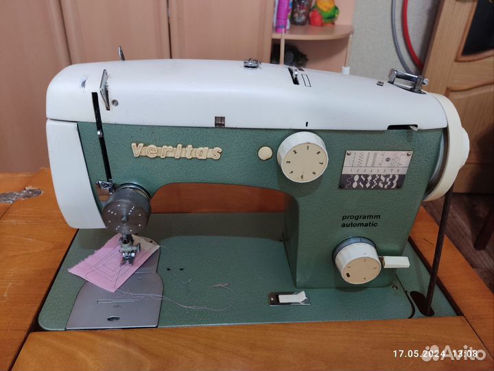 Швейная машина Veritas