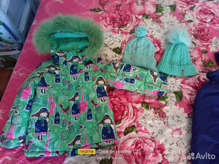 Зимний комбинезон для девочки