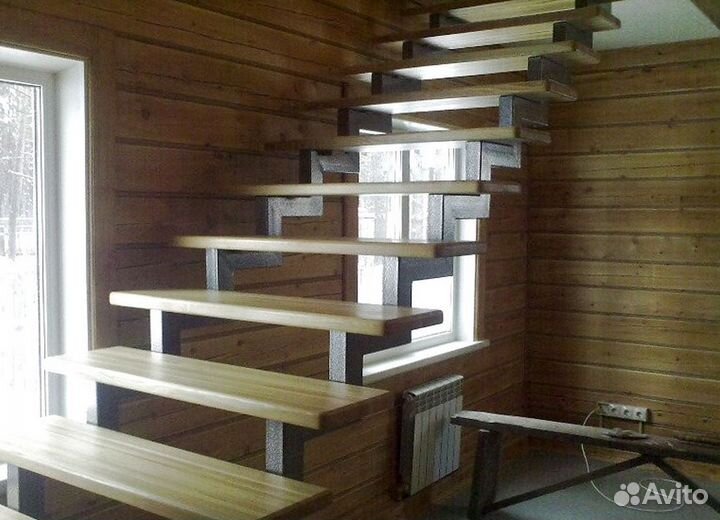 Металлокаркас для лестницы 