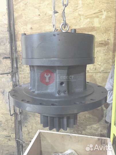 Редуктор поворота Hitachi ZX350LC