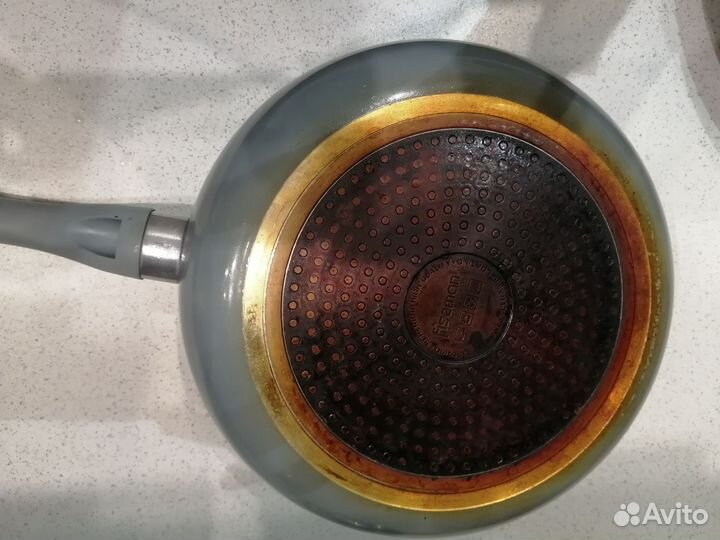 Сковороды б/у