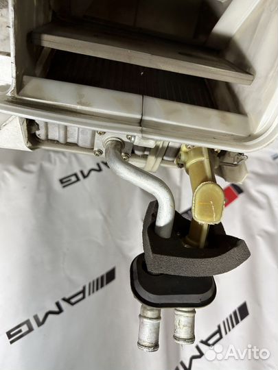 Радиатор печки infiniti qx4