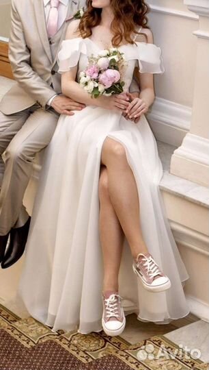 Свадебное платье