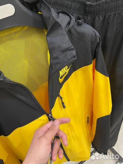 Бомбовый спортивный костюм Nike