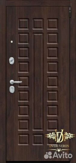 Дверь входная металлическая Porta с зеркалом