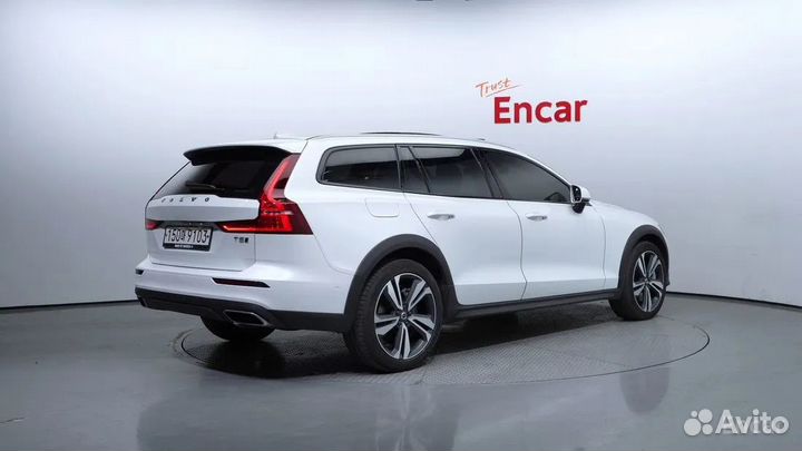 Volvo V60 Cross Country 2.0 AT, 2020, 33 000 км