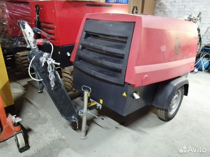 Аренда дизельного компрессора 5 кубов на шасси